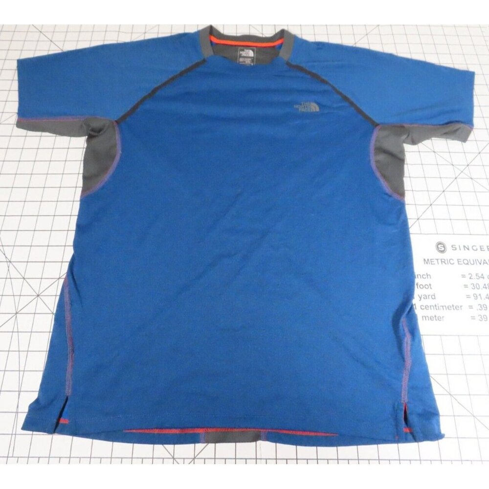 The North Face Shirt Mens Medium Blue Flashdry XD Climbing Hiking Camp Outdoors